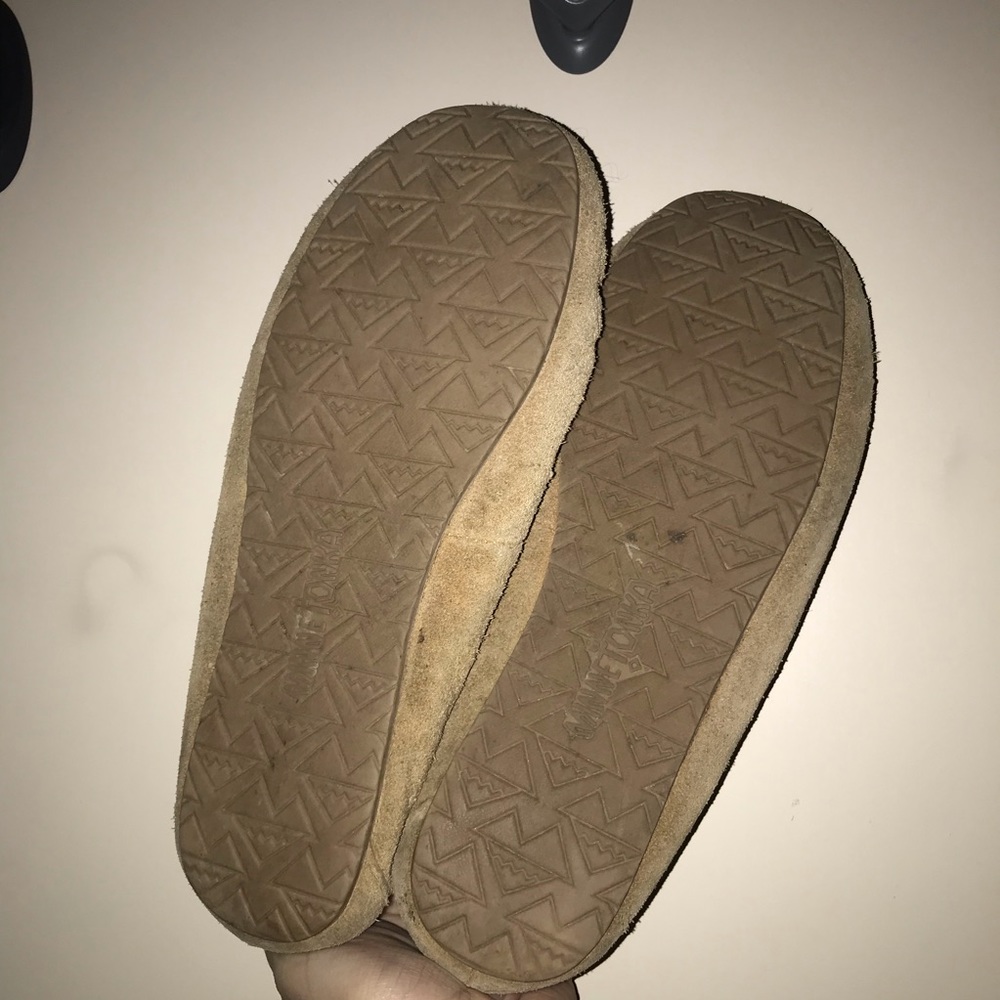 MINNETONKA moccasins - Picture 2 of 6